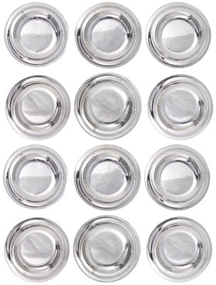 Lot 543 - A SET OF TWELVE GERMAN SILVER DESSERT DISHES