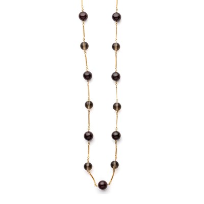Lot 674 - GARNET AND SMOKY QUARTZ NECKLACE