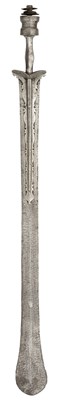 Lot 2 - A RARE SOUTH INDIAN SWORD (PATISSA), PROBABLY VIJAYANAGARA, 14TH/15TH CENTURY