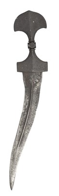 Lot 31 - A SOUTH INDIAN DAGGER (KHANJAR), 18TH CENTURY