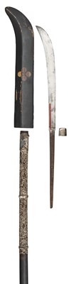 Lot 112 - A JAPANESE NAGINATA (HALBERD), 1750-1850