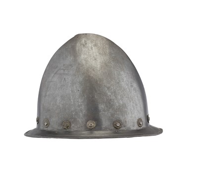 Lot 228 - AN ITALIAN MORION IN THE 'SPANISH' FASHION, CIRCA 1580