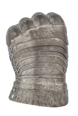 Lot 232 - A RARE PORTION OF A FULLY ARTICULATED MITTEN GAUNTLET FOR THE LEFT HAND