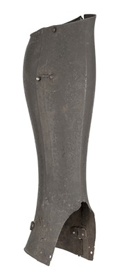 Lot 233 - A GREAVE FOR THE LEFT LEG, CIRCA 1580, PROBABLY GERMAN