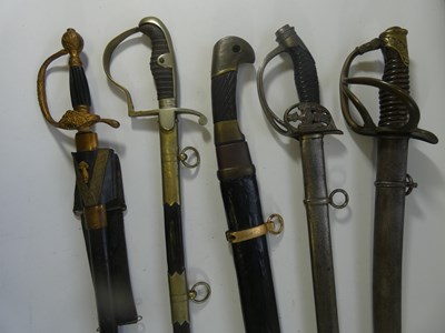 Lot 285 - A PRUSSIAN MODEL 1889 INFANTRY SWORD, AND FURTHER ITEMS