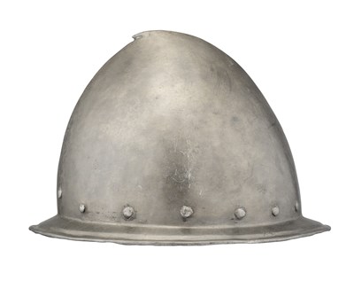 Lot 372 - AN ITALIAN MORION IN THE 'SPANISH' FASHION, CIRCA 1580