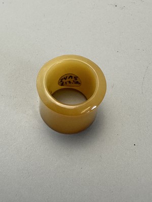 Lot 72 - A GROUP OF FOUR CHINESE ARCHERS RINGS, QING DYNASTY, 19TH CENTURY