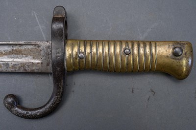 Lot 594 - A FRENCH MODEL 1866 CHASSEPOT BAYONET, DATED 1872, A LEATHER SHOT-FLASK, A TRIBAL HORN FLASK AND A COPPER ALLOY FLASK BODY, 19TH CENTURY