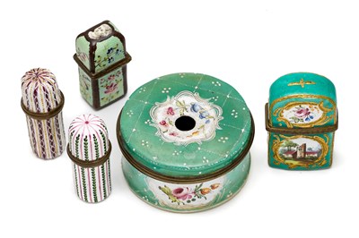 Lot 421 - AN ENGLISH ENAMEL BOUGIE BOX AND COVER