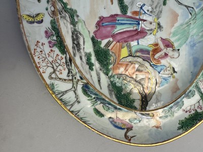 Lot 69 - A PAIR OF CHINESE FAMILLE-ROSE OVAL DISHES, QING DYNASTY, CIRCA 1830