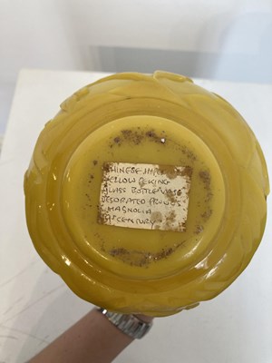 Lot 91 - A CHINESE CARVED OPAQUE LEMON-YELLOW GLASS BOTTLE VASE, LATE QING DYNASTY, 19TH CENTURY