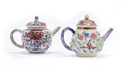 Lot 65 - FOUR CHINESE EXPORT PORCELAIN TEAPOTS AND COVERS, QING DYNASTY, 18TH/19TH CENTURY