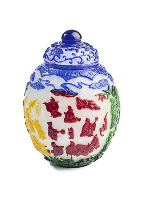 Lot 93 - A RARE CHINESE CARVED SIX-COLOUR OVERLAY SNOWFLAKE GLASS JAR AND COVER, QIANLONG SEAL MARK