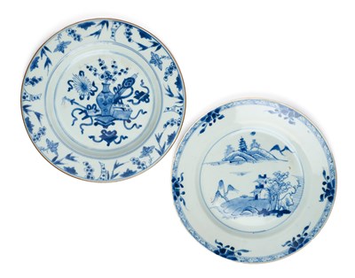 Lot 47 - TWO CHINESE EXPORT BLUE AND WHITE PLATES, QING DYNASTY, KANGXI PERIOD (1662-1722)