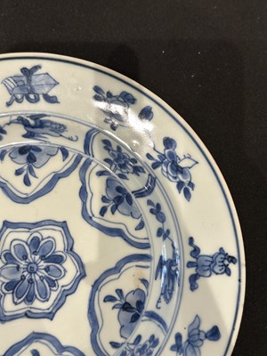 Lot 48 - TWO CHINESE EXPORT BLUE AND WHITE PLATES, QING DYNASTY, KANGXI PERIOD (1662-1722)