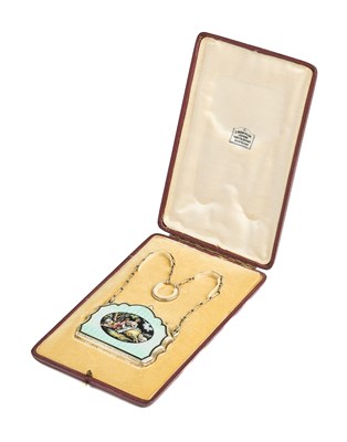 Lot 139 - □ A SILVER-GILT AND ENAMEL COMPACT, PROBABLY GERMAN, CIRCA 1930