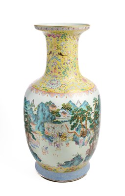 Lot 21 - A LARGE CHINESE FAMILLE-ROSE 'SPRING FESTIVAL' VASE, QING DYNASTY, CIRCA 1900