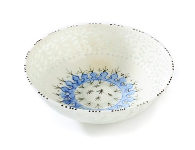 Lot 62 - A SAFAVID GOMBROON POTTERY BOWL, PERSIA, CIRCA 1700
