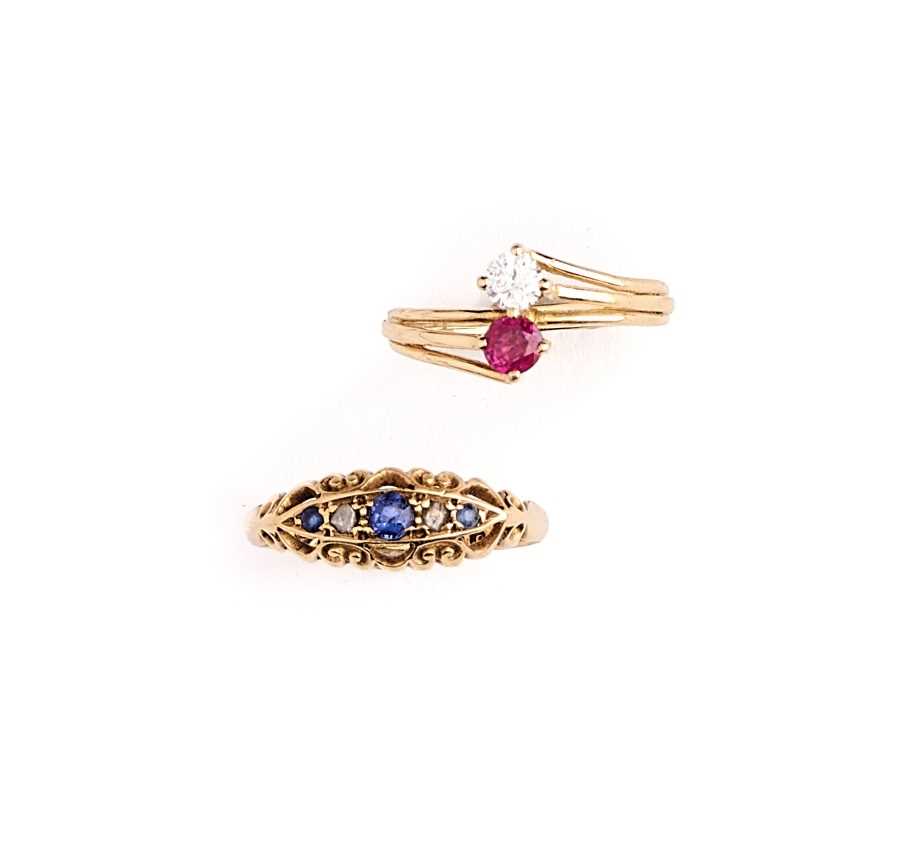 Lot 371 - TWO GEM-SET RINGS
