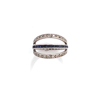 Lot 453 - DIAMOND, SAPPHIRE AND RUBY HINGED ETERNITY RING, 1930s