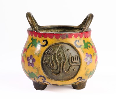 Lot 99 - A CHINESE CLOISONNE ENAMEL AND BRONZE TRIPOD CENSER FOR THE ISLAMIC MARKET, LATE QING DYNASTY