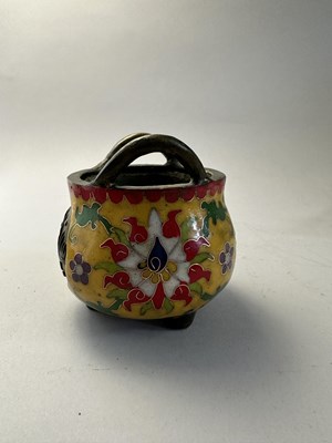 Lot 34 - A CHINESE CLOISONNE ENAMEL AND BRONZE TRIPOD CENSER FOR THE ISLAMIC MARKET, LATE QING DYNASTY