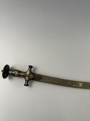 Lot 527 - AN INDIAN SWORD (TALWAR), 18TH/19TH CENTURY