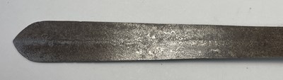 Lot 87 - A RARE SOUTH INDIAN SWORD (KHANDA), 17TH CENTURY