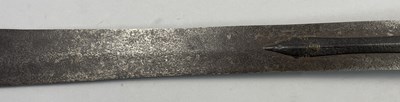 Lot 87 - A RARE SOUTH INDIAN SWORD (KHANDA), 17TH CENTURY