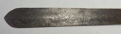 Lot 87 - A RARE SOUTH INDIAN SWORD (KHANDA), 17TH CENTURY