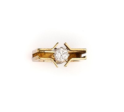 Lot 395 - DEREK BIRCH: GOLD AND DIAMOND RING, 1975