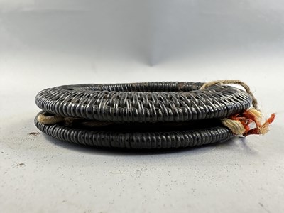 Lot 3 - A JAPANESE BOW (YUMI), BOW-STRING REEL, SIX ARROWS AND QUIVER (YADZUTSU), LATE EDO PERIOD, 19TH CENTURY/EARLY 20TH CENTURY