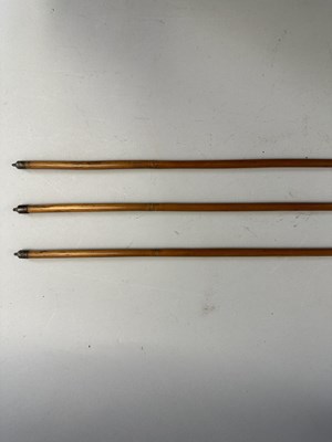 Lot 5 - A JAPANESE BOW (YUMI), BOW-STRING REEL, THREE ARROWS AND QUIVER (YADZUTSU), LATE EDO PERIOD, 19TH CENTURY/EARLY 20TH CENTURY