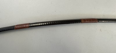 Lot 5 - A JAPANESE BOW (YUMI), BOW-STRING REEL, THREE ARROWS AND QUIVER (YADZUTSU), LATE EDO PERIOD, 19TH CENTURY/EARLY 20TH CENTURY