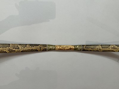 Lot 21 - THREE CHINESE COMPOSITE BOWS, QING DYNASTY, 19TH/20TH CENTURY