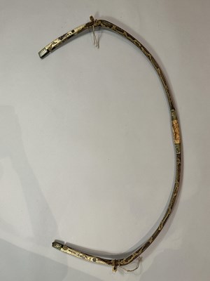 Lot 21 - THREE CHINESE COMPOSITE BOWS, QING DYNASTY, 19TH/20TH CENTURY