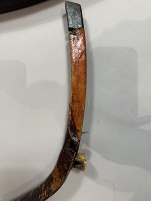 Lot 23 - THREE CHINESE COMPOSITE BOWS, QING DYNASTY, 19TH/20TH CENTURY