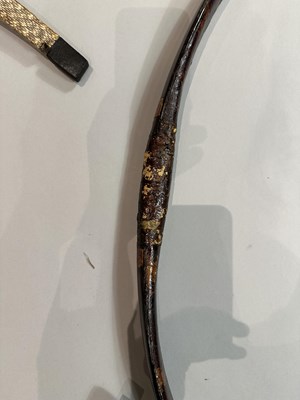 Lot 23 - THREE CHINESE COMPOSITE BOWS, QING DYNASTY, 19TH/20TH CENTURY