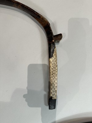 Lot 23 - THREE CHINESE COMPOSITE BOWS, QING DYNASTY, 19TH/20TH CENTURY