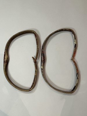 Lot 34 - FOUR INDO-PERSIAN CRAB BOWS, 19TH CENTURY