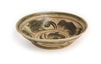 Lot 393 - A SUKHOTAI OR SAWANKHALOK BOWL, THAILAND, 14TH CENTURY