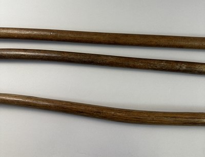 Lot 564 - THREE AFRICAN BOWS, 19TH/EARLY 20TH CENTURY