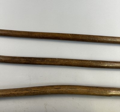 Lot 564 - THREE AFRICAN BOWS, 19TH/EARLY 20TH CENTURY