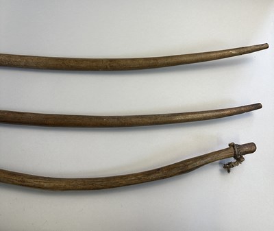 Lot 564 - THREE AFRICAN BOWS, 19TH/EARLY 20TH CENTURY