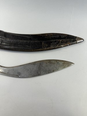 Lot 524 - THREE NEPALESE KUKRI KNIVES, LATE 19TH/20TH CENTURY
