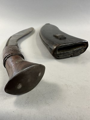 Lot 524 - THREE NEPALESE KUKRI KNIVES, LATE 19TH/20TH CENTURY