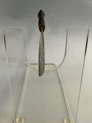 Lot 524 - THREE NEPALESE KUKRI KNIVES, LATE 19TH/20TH CENTURY