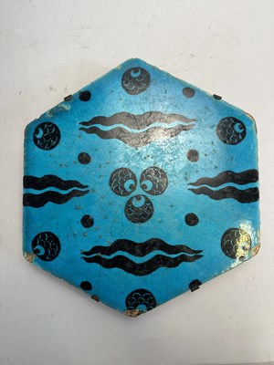 Lot 129 - A LARGE DAMASCUS HEXAGONAL TILE, OTTOMAN SYRIA, 1550-1600