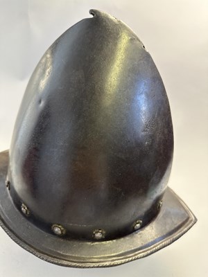 Lot 178 - AN ITALIAN MORION IN THE 'SPANISH' FASHION, CIRCA 1580