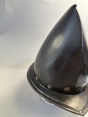 Lot 178 - AN ITALIAN MORION IN THE 'SPANISH' FASHION, CIRCA 1580